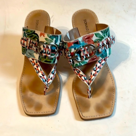Donald J. Pliner MIMI Sz 7.5 Tropical Print Leather Double Buckle Heel Sandals - Picture 3 of 10